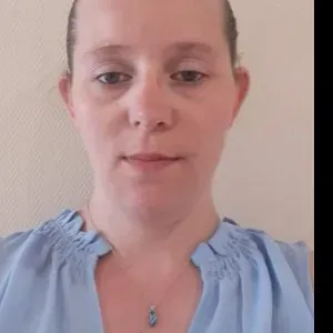 Aide ménagère sérieuse