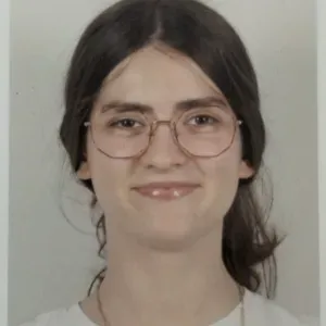 Baby-sitter  et aide aux devoirs à Pau