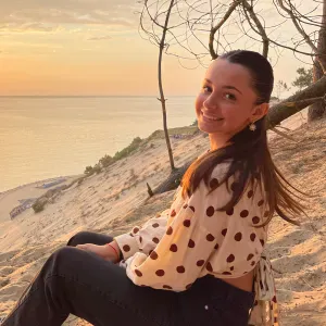 Baby-sitter en grande recherche sur Anglet ! 