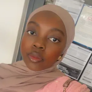 Baby-sitter très joviale et douce