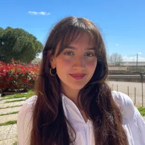 Trilingual babysitter in Madrid