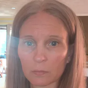 Maman de deux enfants propose service 
