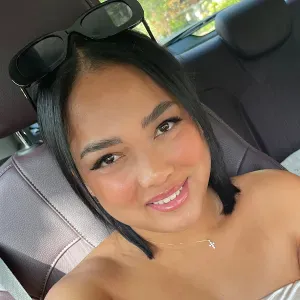 Maman d'un petit garçon je suis disponible pour vous 