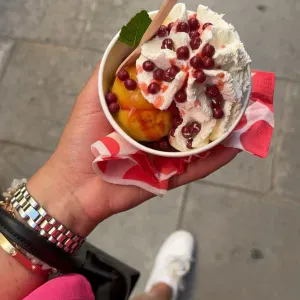 Auxiliaires en creche à Paris 