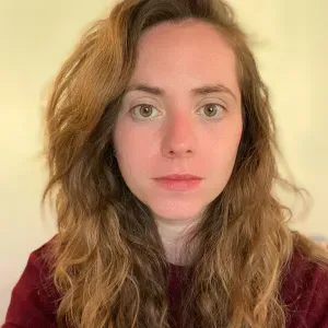 Femme de ménage minutieuse autour de Tournan