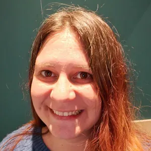 Aide à domicile bienveillante.