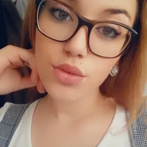 Empregada de limpeza dedicada e dossil