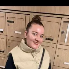 Je me propose à garder vos enfants dans la bonne humeur