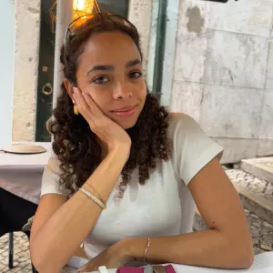 Pet Sitter Affidabile e Premurosa