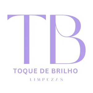 Empregada de limpeza responsável 