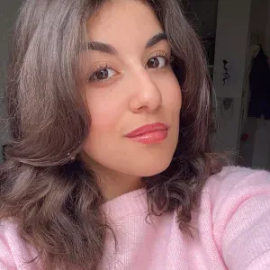 Babysitter expérimentée à bron 