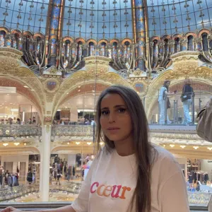 Femme de ménage motivée et ponctuelle à paris.