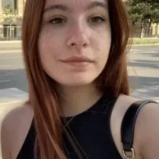 Studentessa di Lettere offro aiuto compiti e babysitter