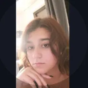 Offre d'emploi pour un(e) assistant(e) maternelle à Arti...