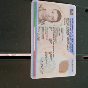 Cerco donne di pulizie e faccende casa