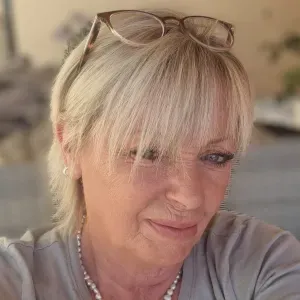 Care assistant looking for a job.. Reliable and empathetic