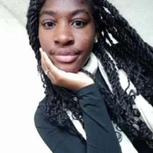 Baby-sitter peu expérimentée à Villefontaine 