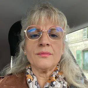 Auxiliaire de vie et aide à domicile