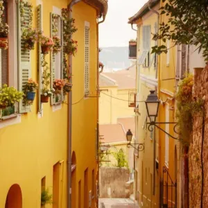 Cherche ménage ou babysitter dans Paris et proche de Paris