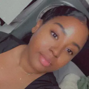 Baby-sitter à Montreuil disponible tout les week-ends 