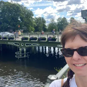 Cleaning and house management work on a weekly basis