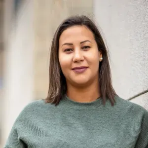 Femme de ménage à limoge avec le sourire 