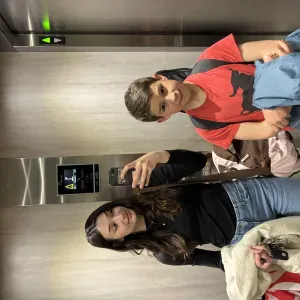 Aide senior - Étudiante dévouée