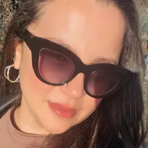 Empregada de limpeza pontual, com experiência.