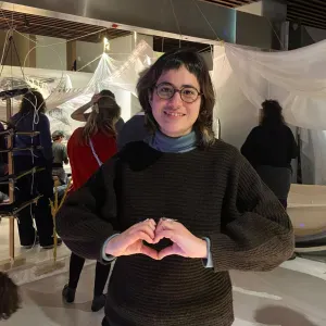 Babysitter jovem e dinâmica em Lisboa e Oeiras 