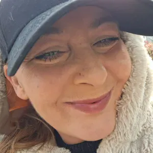 Addetta alla cura della casa pulizia, cucinare 