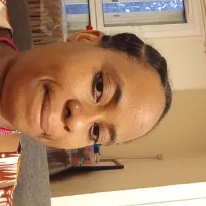 Je suis une Baby-sitter sérieuse et douce et responsable 