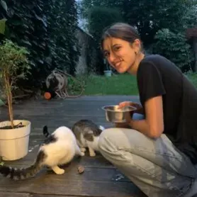 Inès, BFF des chiens et chats, Pet-Sitter à Lille