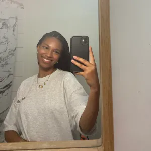 Baby-sitter dans les aléantours d'Évry