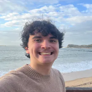 Babysitter expérimenté à Talence