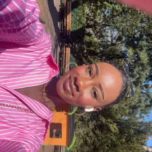 Baby-sitter disponible à Châteauroux 18-25 avril