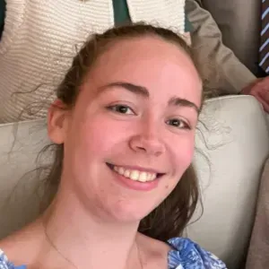 Baby-sitter occasionnelle (journée/soirée) pour vos enfants