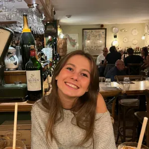 Loulou baby-sitting, sourire garanti