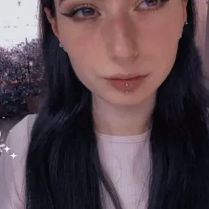 Babysitter/Petsitter di 21 anni a Cave