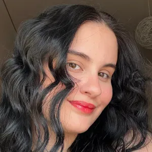 Disponível para babysitting em Penafiel.