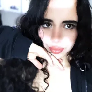 Garde d'animaux sérieuse et affectueuse