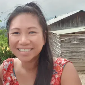 Experienced carer available - English speaking 