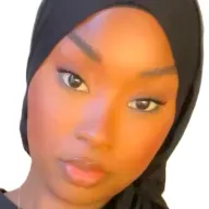 Étudiante sur Evry ! Qui recherche un travaille