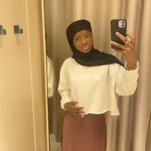 Baby sister expérimenté a paris 