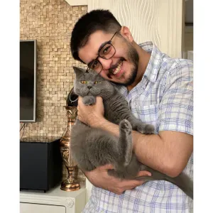 Il cat sitter preferito del tuo micio 🐱 | 4 anni d'amore