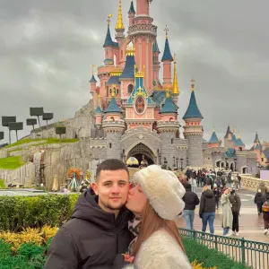 Pet-sitter douce avec les animaux à Grasse 