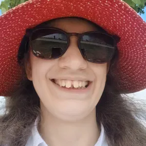 Jessica aide à domicile prête 