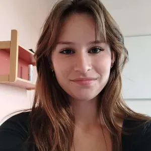 Lou Ann, Baby-sitter à Saint-Vit