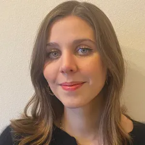 Babysitter responsabile e con alta disponibilità a Ravenna! 