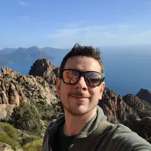 Cherche baby-sitter occasionnel(le) en soirée