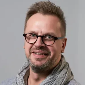 Doświadczony opiekun seniora z pasją i empatią